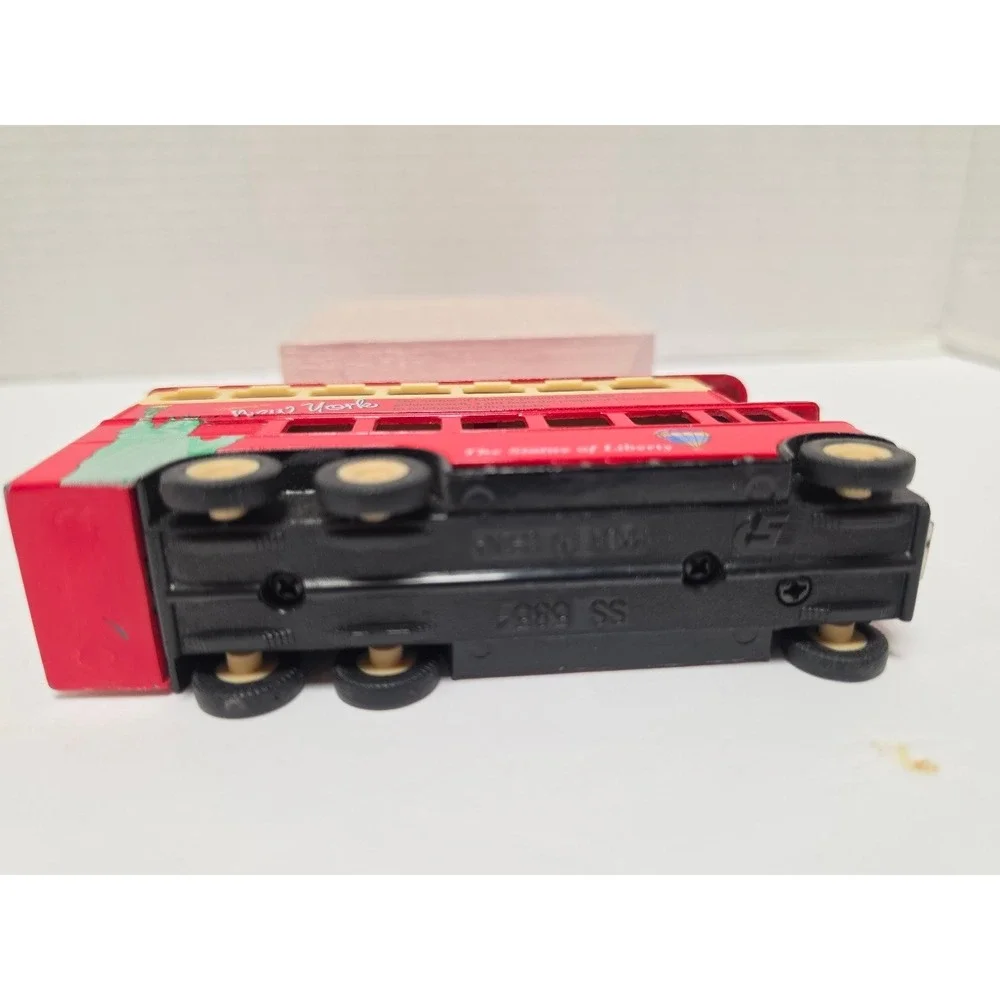 vintage New York sightseeing double-decker bus souvenir toy‎ model